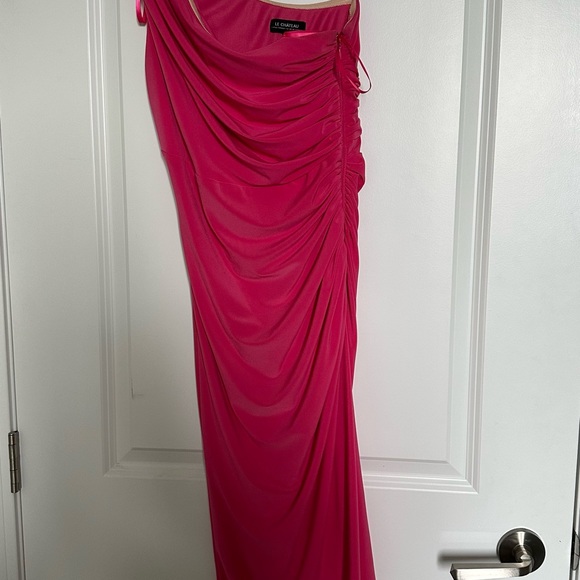 Off shoulder pink dress - Picture 3 of 3